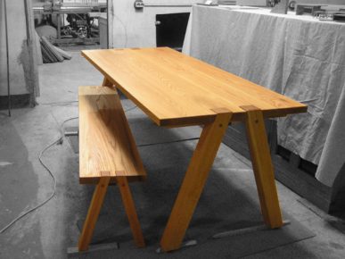 기대다 _ Table