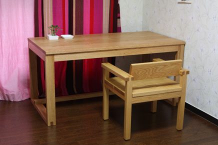 直_책상,Table