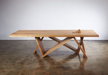 정상(頂上)에서_Table